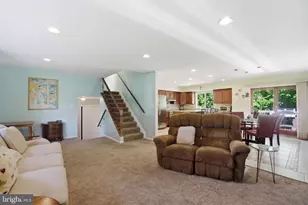 6407 Taper Ct, Sykesville, MD 21784 - Photo 5