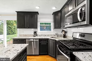 7013 MacBeth Way, Sykesville, MD 21784 - Photo 7