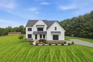 330 Brookfield Dr, Sykesville, MD 21784 - Photo 1