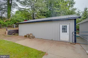 7002 Bristol Pl, Sykesville, MD 21784 - Photo 69