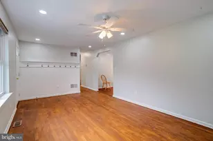 7002 Bristol Pl, Sykesville, MD 21784 - Photo 11