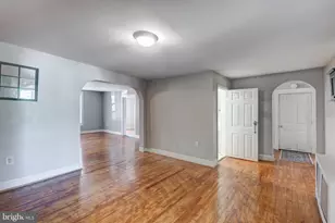 17 York St, Taneytown, MD 21787 - Photo 9
