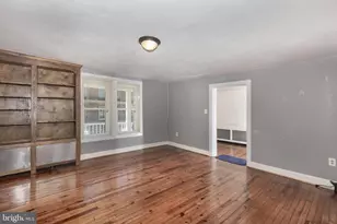17 York St, Taneytown, MD 21787 - Photo 5