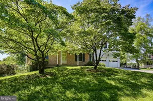 2621 Braddock Rd, Mount Airy, MD 21771 - Photo 3