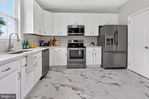 242 Colbert St, Taneytown, MD 21787 - Photo 15