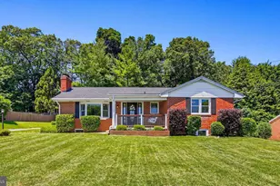 1644 St Paul St, Hampstead, MD 21074 - Photo 1