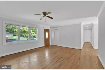 810 Wisteria Drive, Westminster, MD 21157 - Photo 9