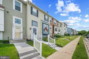 848 Century St, Hampstead, MD 21074 - Photo 3
