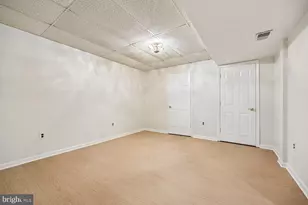 2404 Braddock Rd, Mount Airy, MD 21771 - Photo 35