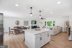 6410 Candlewicke Ct, Sykesville, MD 21784 - Photo 5