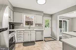 2911 Southwestern Ave, Manchester, MD 21102 - Photo 9