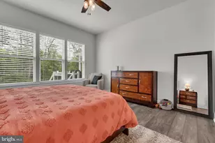 2820 Town View Cir, New Windsor, MD 21776 - Photo 15