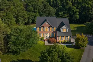 4823 Tilly Dr, Sykesville, MD 21784 - Photo 1