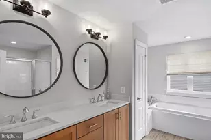 2718 Town View Cir, New Windsor, MD 21776 - Photo 27