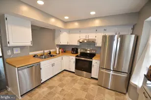 940 Gaming Square, Hampstead, MD 21074 - Photo 17