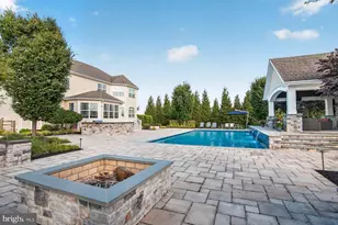 6704 Senecca Ln, Sykesville, MD 21784 - Photo 9
