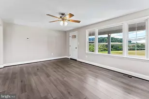 105 Warfieldsburg Rd, Westminster, MD 21157 - Photo 5