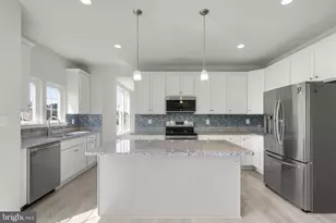 103 Wildflower St, Taneytown, MD 21787 - Photo 11