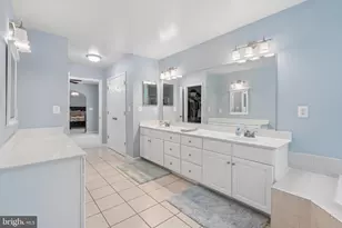 5562 Moriarty Ct, Sykesville, MD 21784 - Photo 17