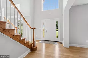 5562 Moriarty Ct, Sykesville, MD 21784 - Photo 3