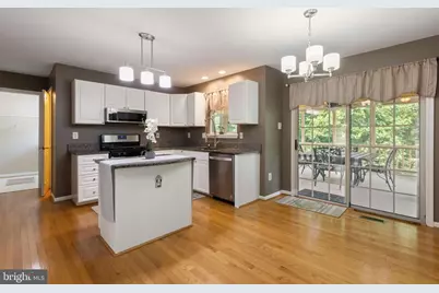 7424 Brandenburg Circle, Sykesville, MD 21784 - Photo 9