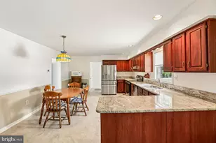 2215 Cherokee Dr, Westminster, MD 21157 - Photo 17