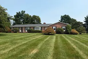 2215 Cherokee Dr, Westminster, MD 21157 - Photo 1