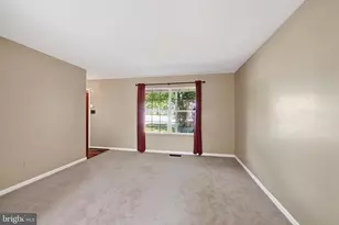 3871 Yellowstone Ct, Hampstead, MD 21074 - Photo 9