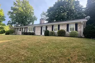 659 Geneva Dr, Westminster, MD 21157 - Photo 1