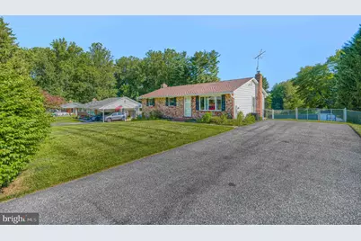 1520 Woodridge Lane, Sykesville, MD 21784 - Photo 3