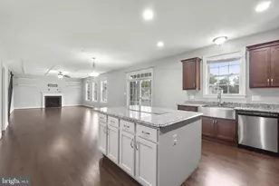 945 Kayley Dr, Eldersburg, MD 21784 - Photo 17
