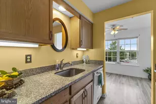 3870 Normandy Dr, Hampstead, MD 21074 - Photo 13