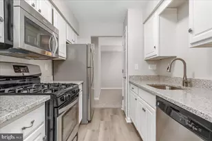 3810 Normandy Dr, Hampstead, MD 21074 - Photo 13