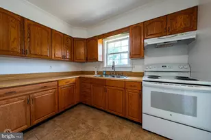 518 N Gorsuch Rd, Westminster, MD 21157 - Photo 9