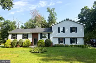 4294 Wolf Hill Dr, Hampstead, MD 21074 - Photo 1