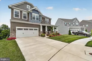 2728 Town View Cir, New Windsor, MD 21776 - Photo 3