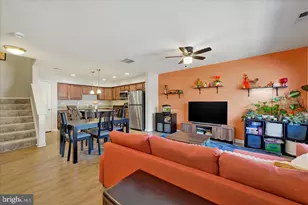 1820 Cassandra Dr, Eldersburg, MD 21784 - Photo 5