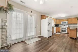910 Parade Ln, Mount Airy, MD 21771 - Photo 11