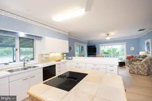 2210 Horns Point Rd, Cambridge, MD 21613 - Photo 11