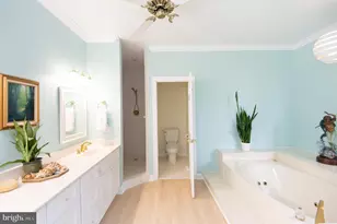 2210 Horns Point Rd, Cambridge, MD 21613 - Photo 25