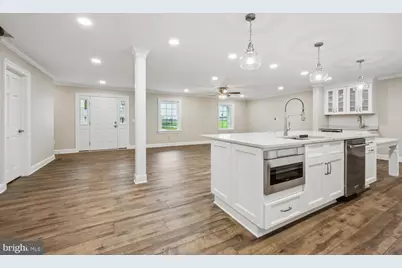 405 Collins Avenue, Hurlock, MD 21643 - Photo 11