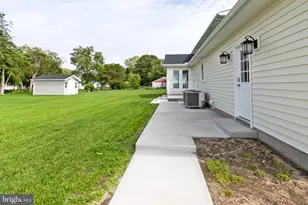 405 Collins Ave, Hurlock, MD 21643 - Photo 45