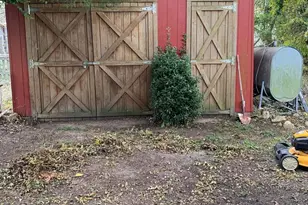 402 Oakley St, Cambridge, MD 21613 - Photo 3