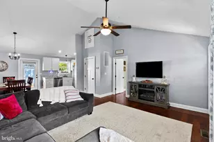 102 Barnes Ct, Hurlock, MD 21643 - Photo 5