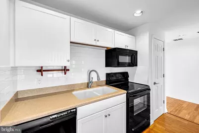 304 Academy Street #202, Cambridge, MD 21613 - Photo 7
