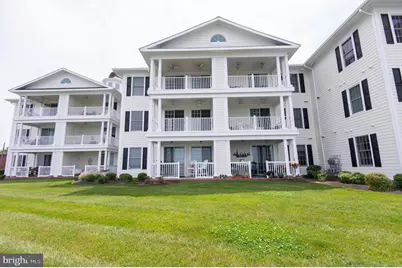 3 Oakley Street #202, Cambridge, MD 21613 - Photo 1