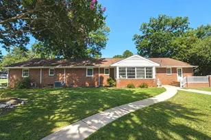 16 Buena Vista Ave, Cambridge, MD 21613 - Photo 1
