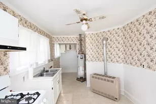 209 Dorchester Ave, Cambridge, MD 21613 - Photo 9