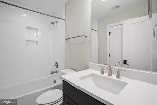 411 S Virginia Ave, Falls Church, VA 22046 - Photo 67