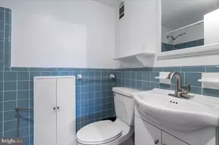 200 N Maple Ave, Falls Church, VA 22046 - Photo 23